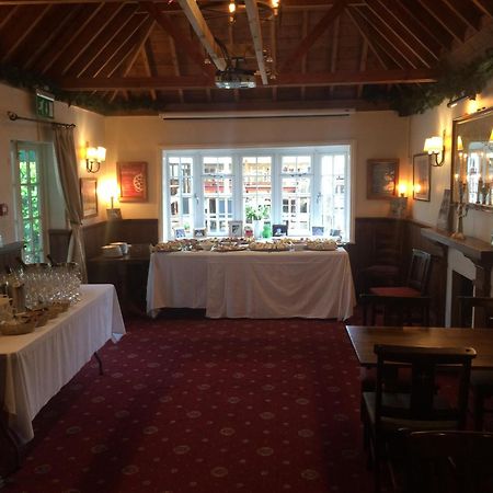 The Wheatsheaf Inn Cuckfield ภายนอก รูปภาพ