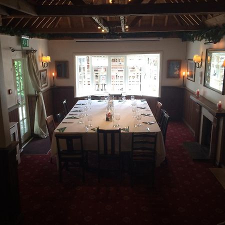 The Wheatsheaf Inn Cuckfield ภายนอก รูปภาพ